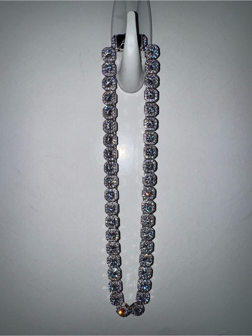 GLD Clustered Tennis Chain in White Gold - 8.5 mm